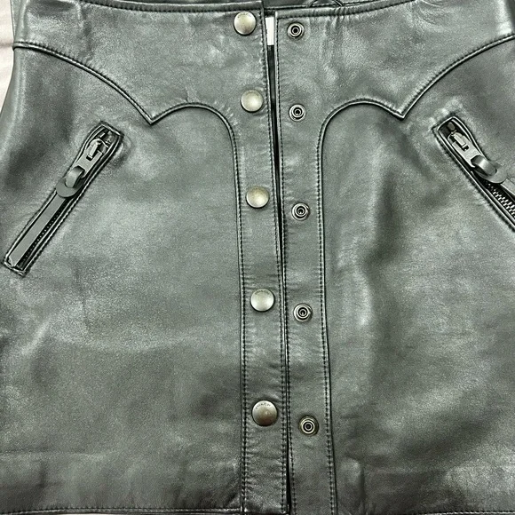 Coach New Leather Button-up Mini Skirt in Women's Size 0 - Picture 11 of 11